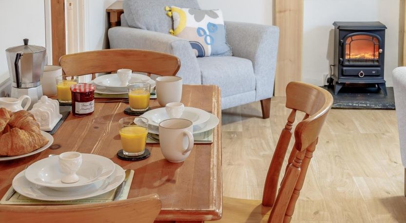 Photo of 2 Bed in Penclawdd