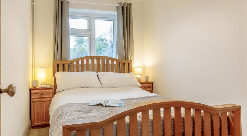 Photo of 2 Bed in Penclawdd