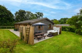 Photo of log-cabin-in-derbyshire-3