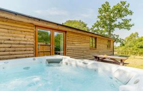 Photo of log-cabin-in-derbyshire-1