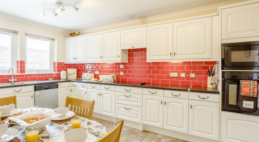 Photo of 3 Bed in Broadford