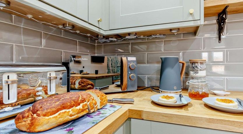 Photo of 3 Bed in Forth