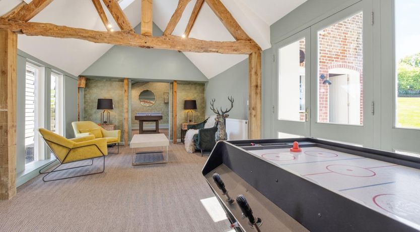 Photo of 5 Bed in Hereford