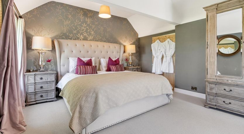 Photo of 5 Bed in Hereford