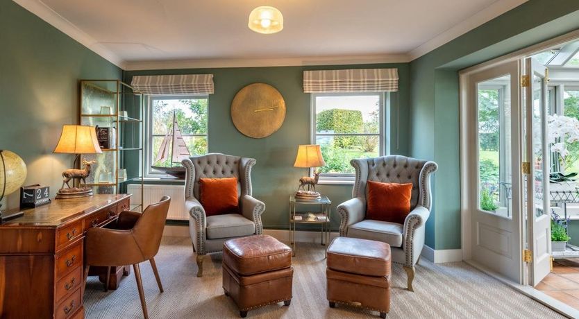 Photo of 5 Bed in Madley