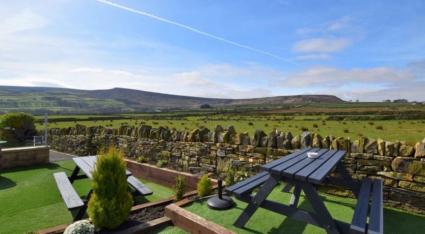Photo of in Meltham (82193)