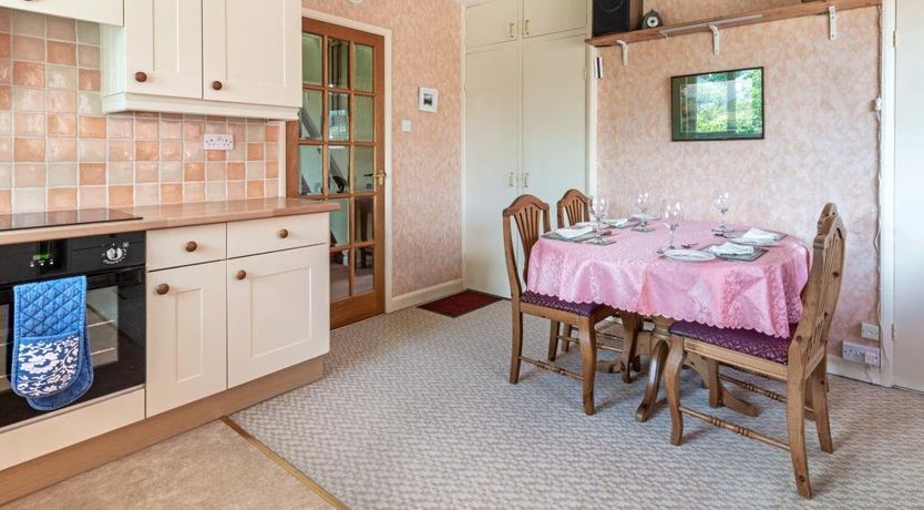 Photo of 3 Bed in Holme