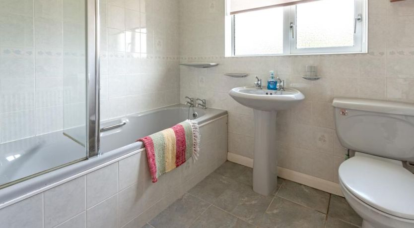 Photo of 3 Bed in Holme