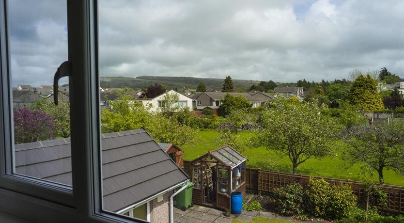 Photo of 3 Bed in Holme