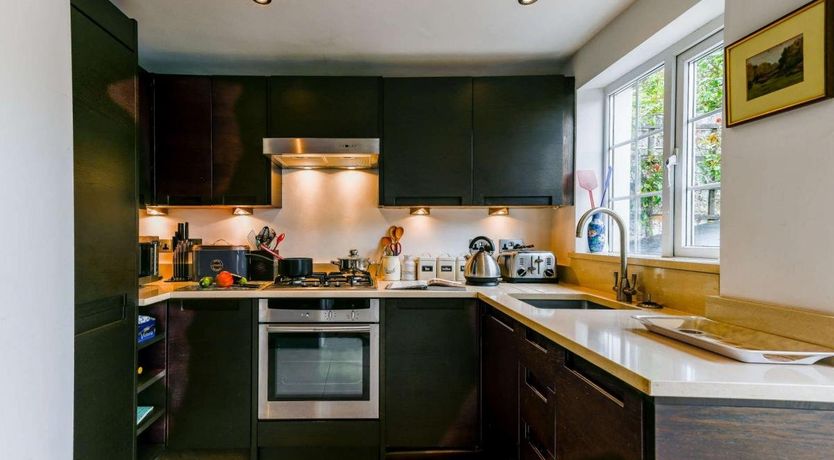 Photo of 2 Bed in Lyndhurst