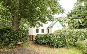 Photo of Groom's Cottage