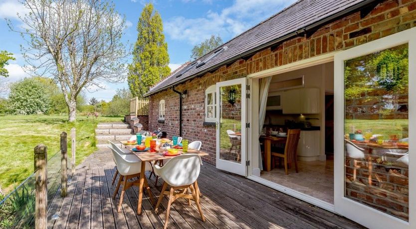 Photo of 3 Bed in Ledsham