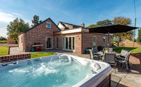 Photo of in Madley (83659)