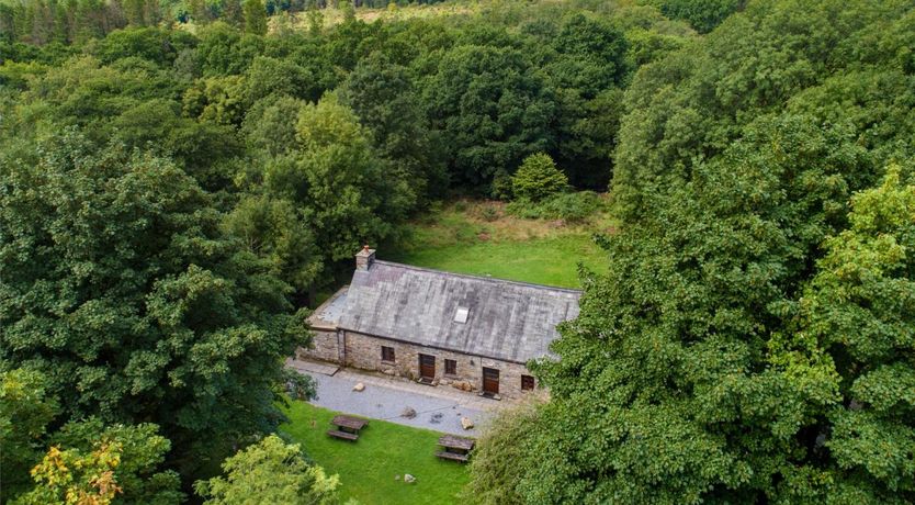 Photo of 8 Bed in Swansea