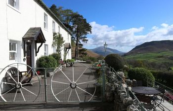 in Newlands Valley (SZ076) Holiday Cottage