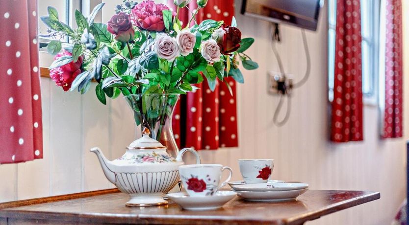 Photo of 1 Bed in Leighton