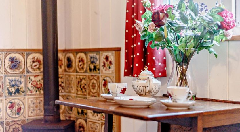 Photo of 1 Bed in Leighton