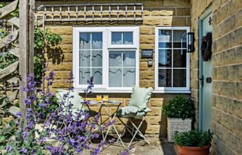 1 Bed in York Holiday Cottage