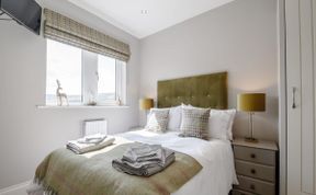 Photo of in Meltham (82194)