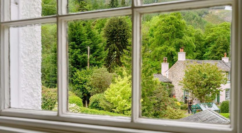 Photo of 4 Bed in Thornthwaite