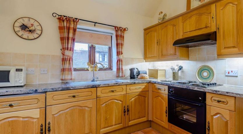 Photo of 1 Bed in Leighton