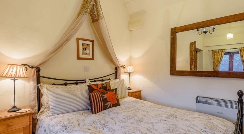 Photo of 1 Bed in Leighton