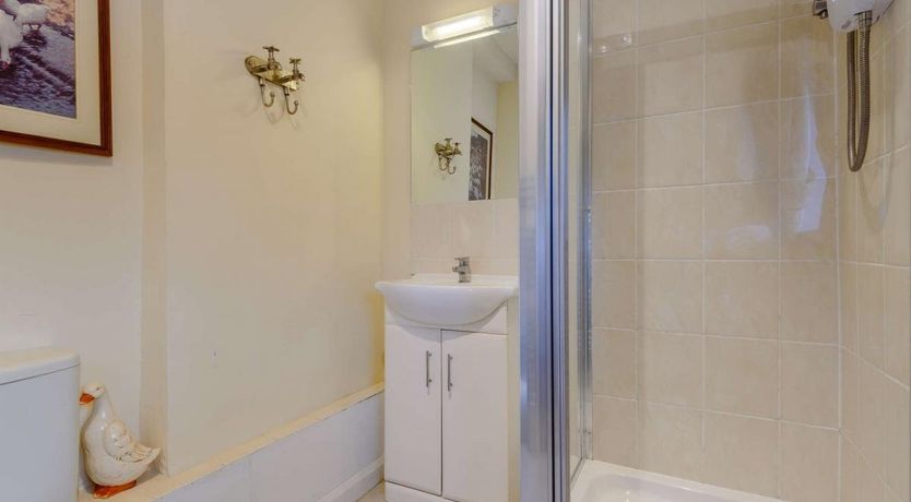 Photo of 1 Bed in Leighton