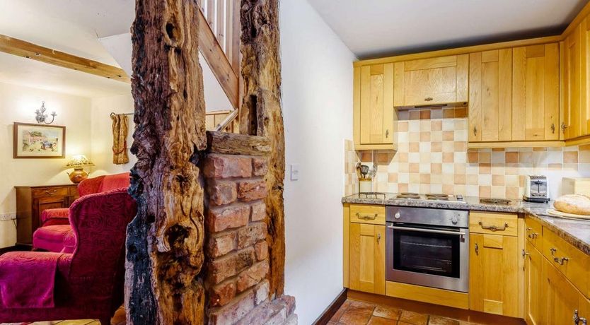 Photo of 2 Bed in Leighton