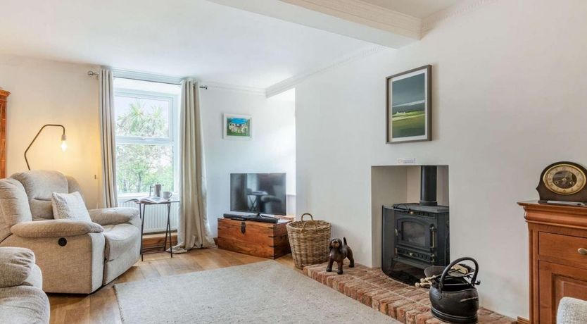 Photo of 3 Bed in Lamlash