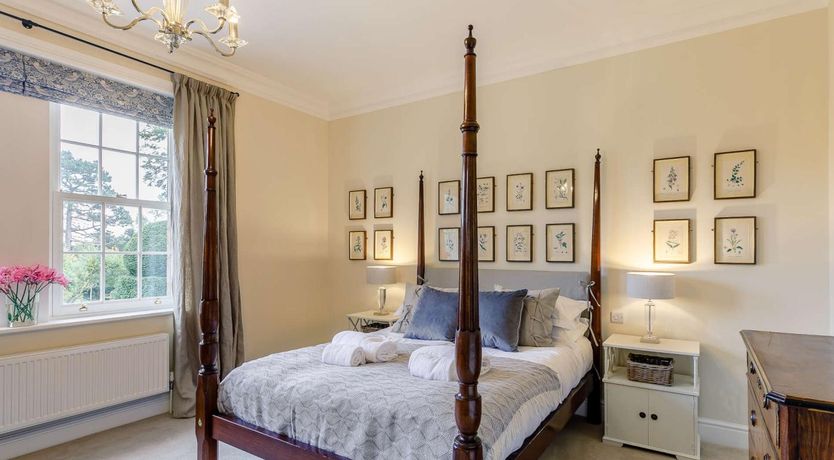 Photo of 5 Bed in Harrogate