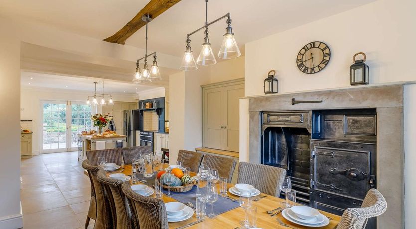 Photo of 5 Bed in Harrogate