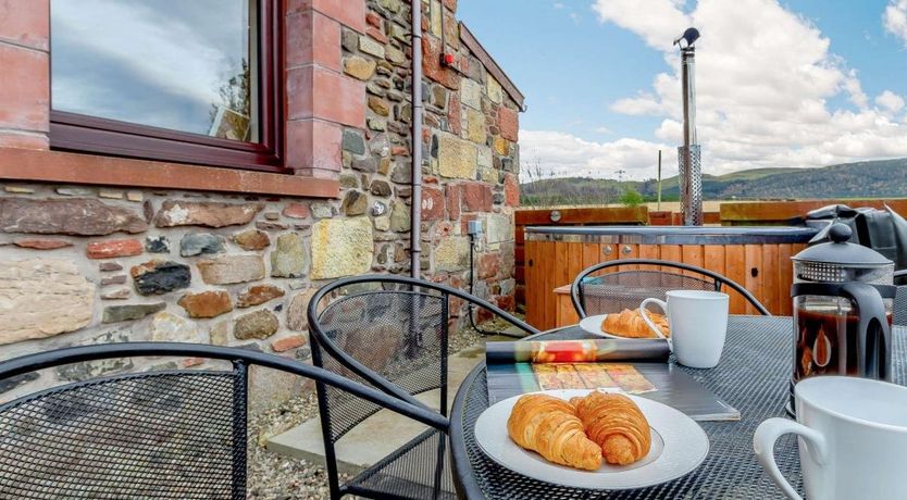 Photo of 3 Bed in Forgandenny