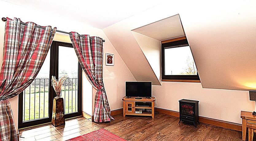 Photo of 3 Bed in Forgandenny