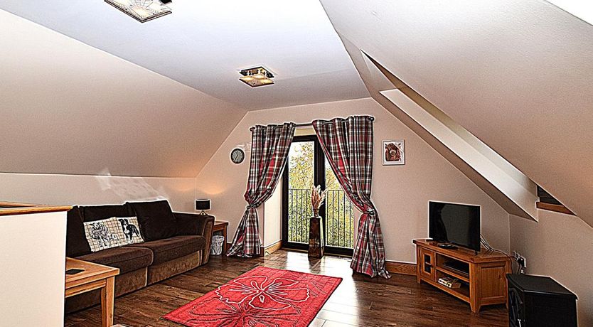 Photo of 3 Bed in Forgandenny