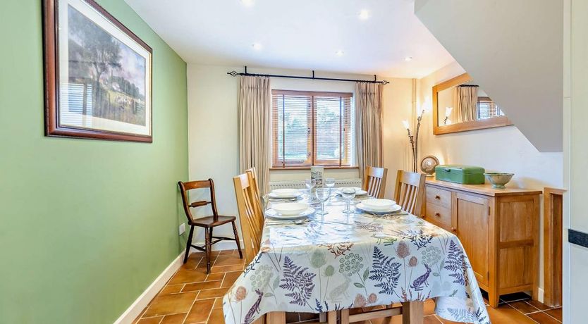 Photo of 2 Bed in Hadleigh