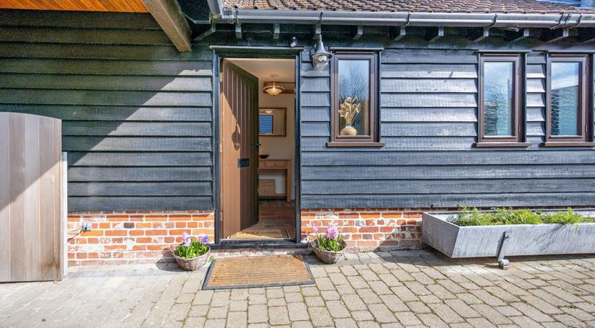 Photo of 2 Bed in Hadleigh