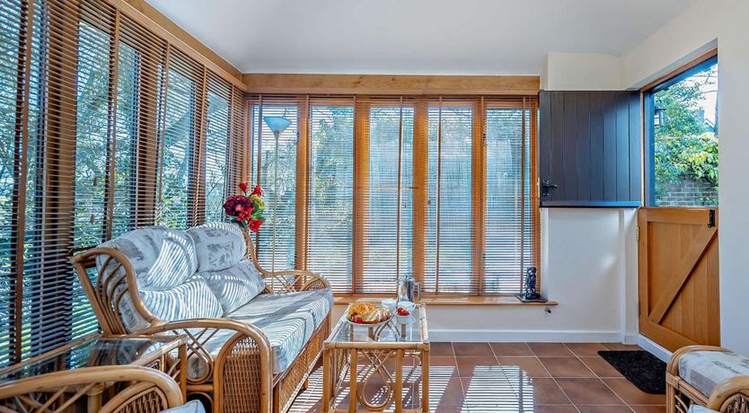 Photo of 2 Bed in Hadleigh