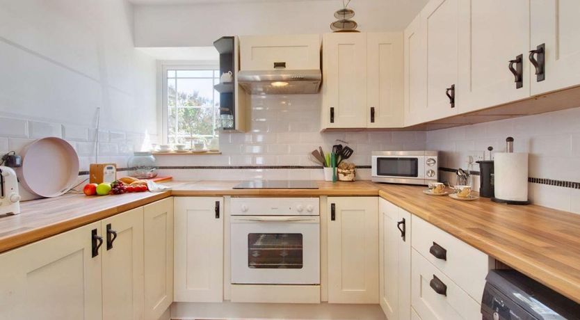 Photo of 2 Bed in Port Eynon