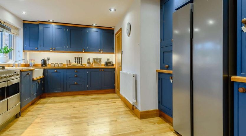 Photo of 7 Bed in Redmarley