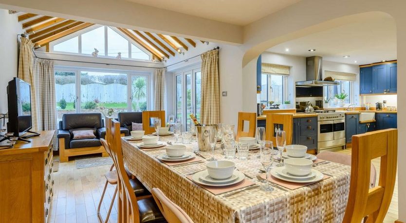 Photo of 7 Bed in Redmarley