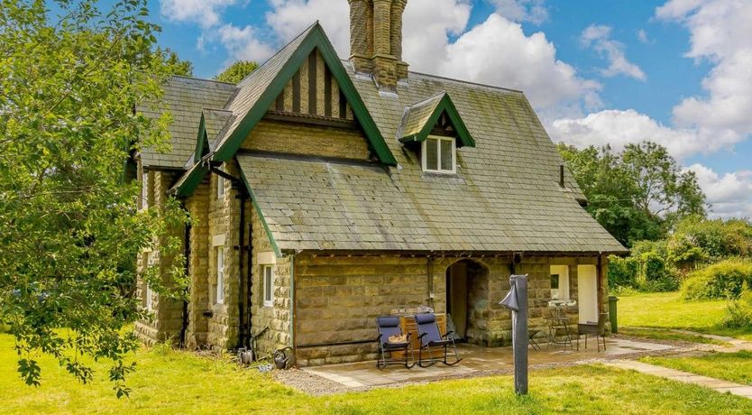 Photo of 2 Bed in Londesborough