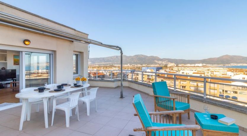 Photo of Club Nautic Apartment 2