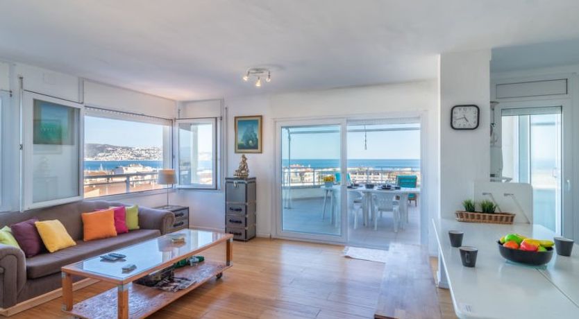 Photo of Club Nautic Apartment 2