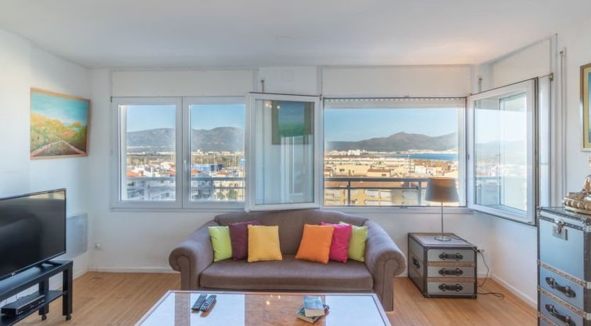 Photo of Club Nautic Apartment 2