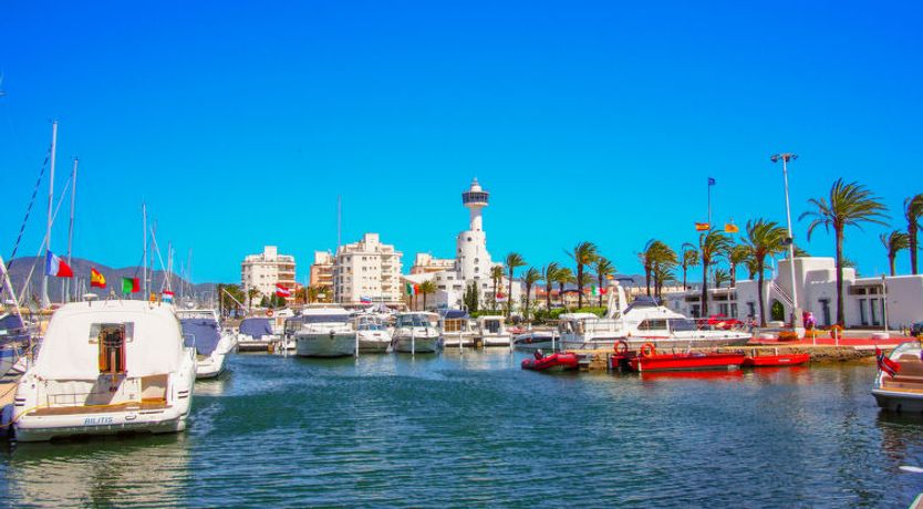 Photo of Club Nautic Apartment 2