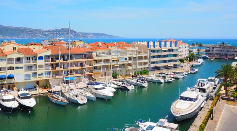 Photo of Club Nautic Apartment 2