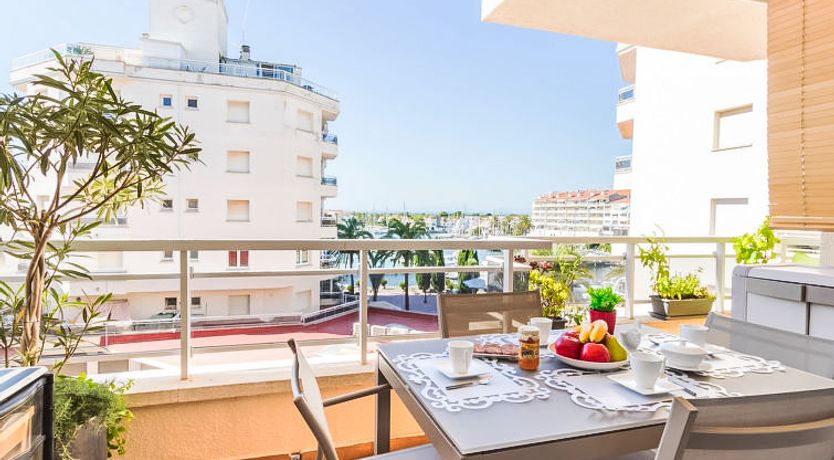 Photo of Club Nautic Apartment 22