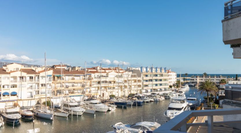 Photo of Club Nautic Apartment 24