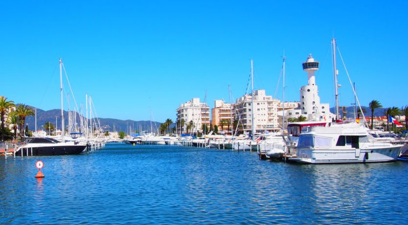 Photo of Club Nautic Apartment 24