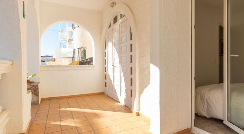 Photo of Port Primer